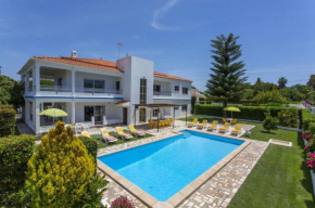 Villa Bica by Villa Plus
